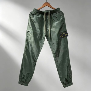 Pantalon de sport décontracté de luxe imperméable en nylon réfléchissant style hip-hop urbain pour hommes - Product Image 1