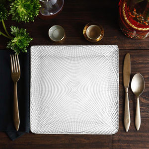 Plat de 24cm/9.5 pouces IVV Design Carré Diamante Texturé en Verre Plat pour les Occasions de Fête - Product Image 3