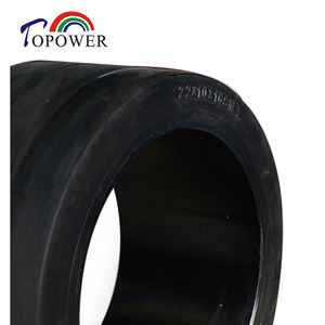 Neumático de caucho sólido Topower 22x10x16 con diseño diagonal para fresadora en frío Wirtgen - Product Image 6