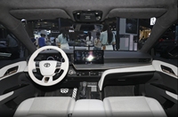 Voiture d'Occasion Toyota Camry 2021 Double Moteur 2.5hg Berline de Luxe Hybride EV Boîte E-CVT Automatique Faible Kilométrage Prix Abordable