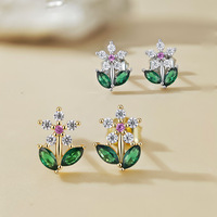 S925 Sterling Silber Zirkonia Blumenförmige Ohrstecker 18K Vergoldet Grüner Kubischer Zirkon Eingelegte Blumen-Ohrringe für Damen