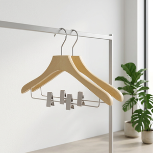 Pince à vêtements en bois épais sur mesure avec logo personnalisé - Prix compétitif, qualité supérieure, design moderne, durable pour armoire - Product Image 4