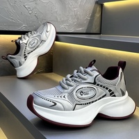 Chaussures de Course pour Hommes Tendance d'Été, Confortables en Maille Respirante, Sportives à Semelle Épaisse et Design Rehaussant