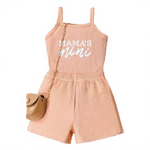 Conjunto Deportivo Casual de Dos Piezas para Niñas, Verano, Transpirable, Top de Algodón, Pantalones Cortos, Estampado Moderno, Ropa Refrescante Estilo INS - Product Image 4