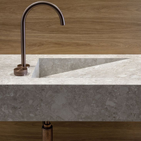 Lavabo en béton simple, design italien Wabi Sabi, décoration de salle de bain murale