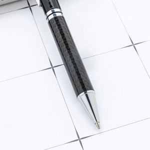 Stylo publicitaire noir en fibre de carbone torsadée de 1,0 mm avec logo personnalisé, vente en gros - Product Image 3