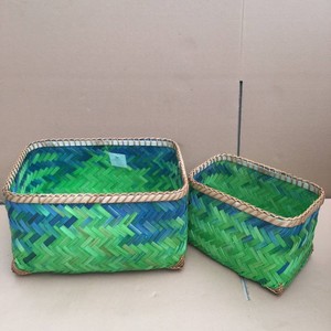 Panier carré en bambou tendance bohème avec un design coloré, parfait pour le rangement, prix abordable, en provenance du Vietnam - Product Image 6