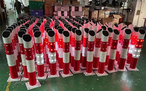 Poste de luz Pila de advertencia Lámpara intermitente <span class=keywords><strong>Solar</strong></span> Señal de tráfico inteligente Luz Advertencia de carretera Poste delineador de tráfico - Product Image 3