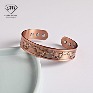 ECAMAZ Bracelet manchette en cuivre vintage motif cheval, thérapie magnétique, unisexe, ornement quotidien pour la santé - Product Image 4