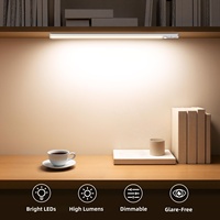 Lumière LED sous-armoire à détecteur de mouvement, moderne, rechargeable, ultra-lumineuse, 3 couleurs, 5 niveaux de luminosité réglable, éclairage magnétique pour placard, cuisine