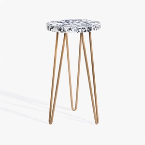 Table d'appoint ronde en bois de haute qualité pour salon, chambre à coucher, canapé, meuble décoratif avec finition artisanale disponible à la vente - Product Image 3