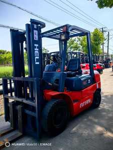 Transpaleta diésel <span class=keywords><strong>HELI</strong></span> usada de 2,5 toneladas con potente motor Isuzu 4X4 Drive, garantía de 6 meses - Product Image 2