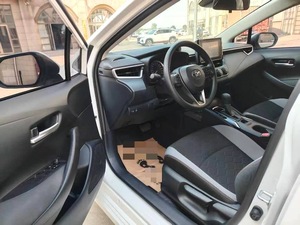 Toyota Corolla Sedan 2023 Bianca Usata in Buone Condizioni Cambio Automatico Sedili in Pelle Telecamera Posteriore Pneumatici R15 Acconto - Product Image 3