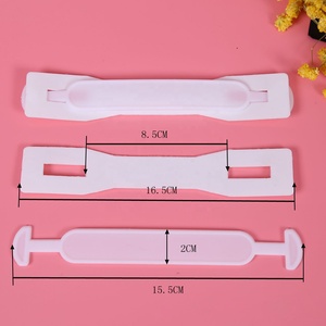Transparenter Hartplastik griff für Wellpappe und Karton - Product Image 4