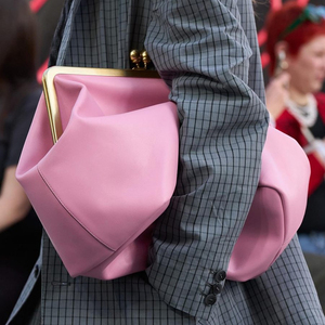 Модная сумка с замком-защелкой 2026: Новая оптовая розовая женская сумка через плечо - Product Image 3