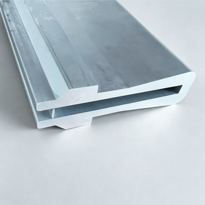 Profilé en aluminium en U de grande taille 6063, extrusion usinée CNC, rail coulissant pour équipement industriel, surface anodisée polyvalente - Product Image 1