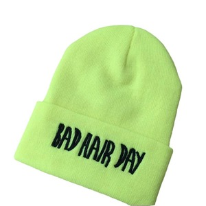 Excellenn <span class=keywords><strong>Bonnet</strong></span> ajustable en acrylique pour <span class=keywords><strong>homme</strong></span>, style Hip-hop Europe-Amérique, <span class=keywords><strong>avec</strong></span> broderie jacquard 'Bad Hair Day' - Product Image 2