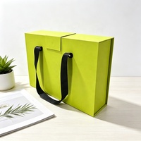 Boîte cadeau pliable avec poignée, boîte d'emballage rigide pliable personnalisée pour cadeaux