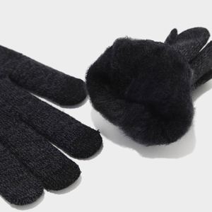 Promotion : Ensemble 3 pièces bonnet, gants et cache-cou en acrylique pour enfants, idéal pour les sports de plein air - Product Image 3