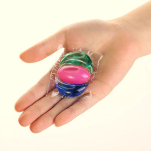 Cápsulas de Gel para Lavandería 5 en 1 OEM Eficientes y Desechables para una Eliminación de Manchas Óptima, Frescura Duradera, Seguras para Todo Tipo de Telas - Product Image 2