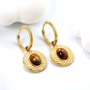 Pendientes de Aro Geométricos Redondos Ovalados de Turquesa, Acero Inoxidable, Chapado en PVD de 18k, Joyería Impermeable con Patrón Martillado para Mujer - Product Image 5
