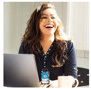 Porta Tarjetas Retráctil con Estampado Náutico, de Plástico, para Tarjetas de Identificación, para Cruceros, Barcos y Uso en Baños - Product Image 3