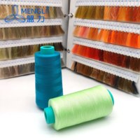 1000 renk yüzde 100 polyester dikiş ipliği 30s/2 40s/2 50/2 5000yds 100% polyester dikiş giyim için