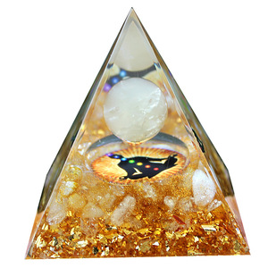 Pirámide de Citrino en Resina Epoxi, Adorno de Escritorio para Oficina, Diseño Feng Shui - Product Image 5