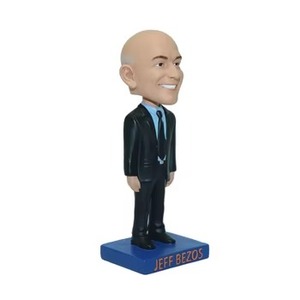 Nueva Temporada, Figura Coleccionable de Resina de Jeff Bezos, el Hombre Más Rico, en Oferta en Facebook - Product Image 3
