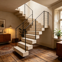 Escalier en spirale en acier sur mesure avec marches et rampe en bois
