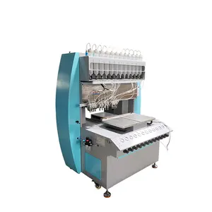 Máquina distribuidora líquida automática para PVC Keychains PVC Rubber Patch Machine