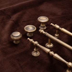 Mani per mobili a strisce in ottone invecchiato con impugnatura a T-Bar lunghi per <span class=keywords><strong>armadio</strong></span> <span class=keywords><strong>armadio</strong></span> da <span class=keywords><strong>scarpe</strong></span> scatola per Wine Bar manopole da cucina moderne - Product Image 6