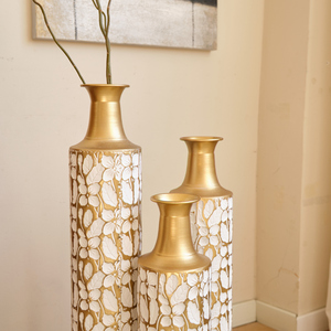 Ensemble de 3 vases décoratifs en métal, 24, 28 et 32,3 pouces, motif feuille d'or, blanc et or, grands vases sur pied pour la décoration de la maison et du salon - Product Image 5
