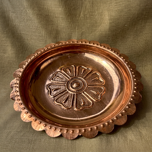 Bandeja Circular de Cobre Hecha a Mano, Diseño Geométrico Abstracto, Decoración de Mesa Tradicional, Ecológica, Religiosa, Moderna, de Lujo, para Bodas - Product Image 1