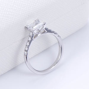 แหวนเพชรเมสซี่ รุ่น MSR-1403 แพลตตินั่ม ทรงเจ้าหญิง สำหรับผู้หญิง - Product Image 2