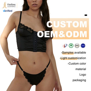 Комплект женского белья Under Lulu: бюстгальтер с красивой спинкой и французскими пуговицами спереди, атласные трусики-стринги с низкой посадкой и кружевом, узорчатый, в стиле жилетки - Product Image 1