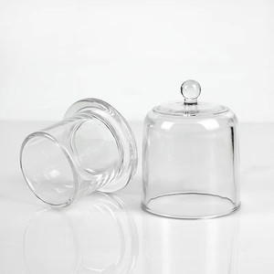Vente en gros de pots <span class=keywords><strong>à</strong></span> bougies en <span class=keywords><strong>verre</strong></span> en forme de dôme de Noël de 120 ml avec couvercle en <span class=keywords><strong>verre</strong></span> transparent, flacon vide d'aromathérapie de 210 ml - Product Image 1