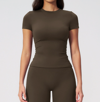 Haut de yoga personnalisé à manches courtes, coupe ajustée, extensible, séchage rapide, t-shirt de sport, gym, fitness, crop top pour femme