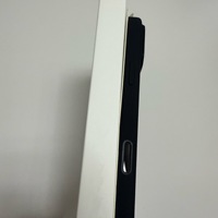Coque de téléphone magnétique en silicone liquide authentique en stock pour iPhone 17 avec animation de démarrage et bouton IA