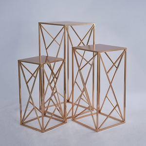 Cadre de gâteau de mariage en <span class=keywords><strong>fer</strong></span> <span class=keywords><strong>forgé</strong></span> avec motif de fleurs pour décorations de table et supports de pièce maîtresse - Product Image 1