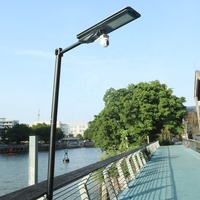 Promotion : Lampadaire Solaire 800W 1200W IP66 avec Caméra HD 1440P AC, 4G/WiFi et Suivi Humain IA pour Usage Routier