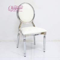 Venta al por mayor de fábrica: Juego de muebles de hotel duradero con electrochapado, sillas de banquete de boda estilo Luis Boucle plateadas, para eventos hospitalarios.
