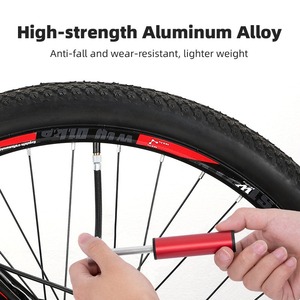 Pompe à vélo miniature Yueli en alliage, pompe à air portable avec tuyau externe et aiguille à bille pour vélo de route et VTT - Product Image 4