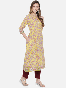 Ensemble Kurti en coton imprimé à la main avec motifs floraux jaunes, broderies, manches trois quarts, robe midi coupe A pour un usage quotidien - Product Image 3