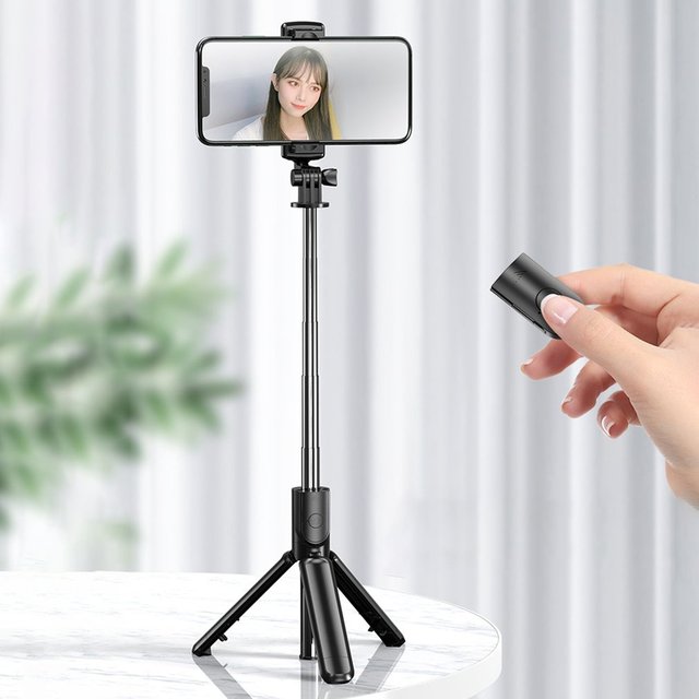 Flexible Wireless Selfie Stick Tripod Mini 360 Degree Handheld Telescopic Fill Light Bluetooth Selfie Stick for Phone