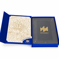 Luxuriöse Maßgefertigte Königsblaue Buchförmige Starre Geburtstagsgeschenkbox mit Goldenem Blumendesign für Personalisierte Geschenkverpackung