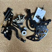 Support de frein à double étrier CNC Sur-Ron Ultra Bee en aluminium billette, repose-pieds et accessoires de frein arrière pour amélioration des performances