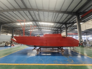 Embarcación de Rescate de Alta Velocidad de 32' (10 m), Multiusos, para Respuesta a Emergencias, Transporte y Posibles Aterrizajes en Aguas Poco Profundas - Product Image 5