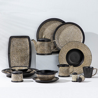 Assiettes brunes pour la maison OEM Mugs en céramique personnalisés Glaze Porcelaine Ustensiles de cuisine Assiette Plat Bol Service de table Luxe