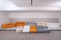Canapé-lit modulaire inclinable avec rembourrage en éponge, confort personnalisable pour salon et atelier, design moderne